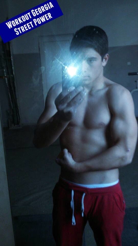  6165469  Vako, 30 ,    