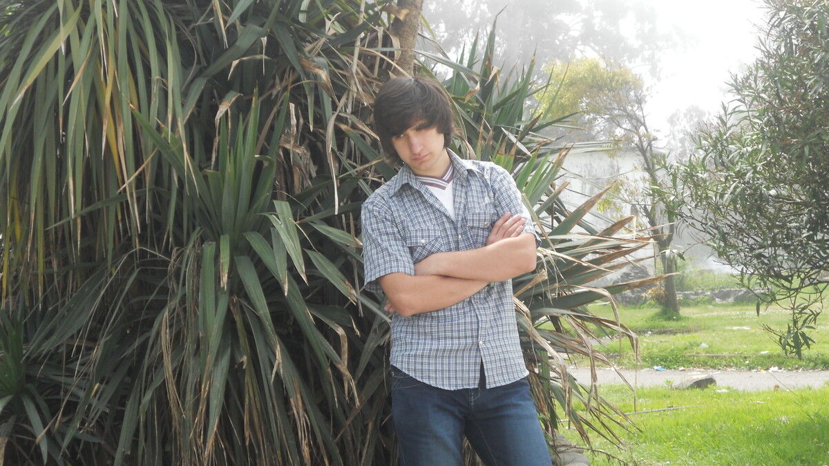  6668819  Irakli, 33 ,    