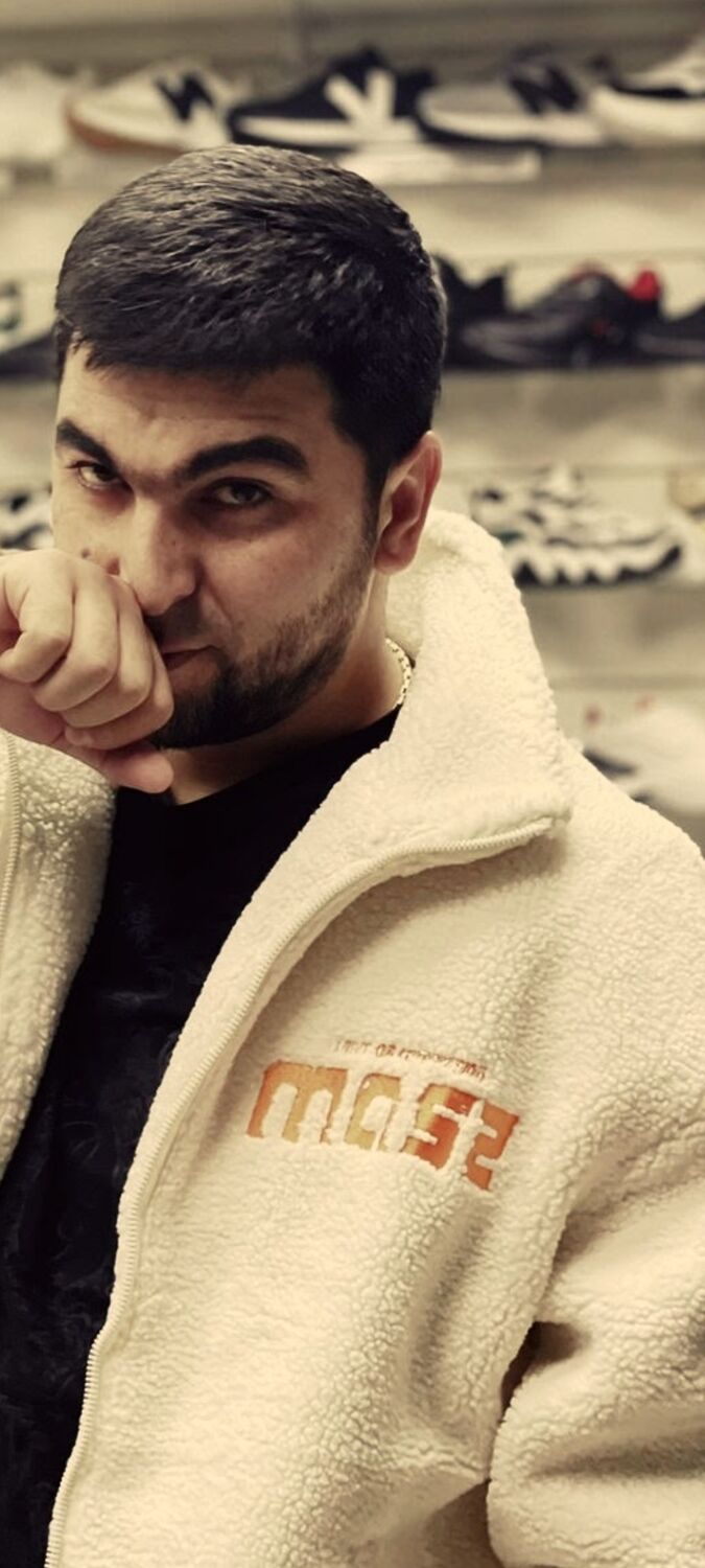  ,   Maruf, 33 ,   c 