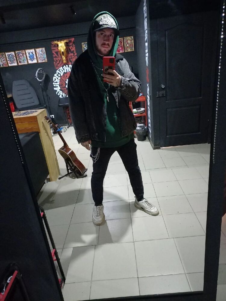  32649259  , 28 ,    