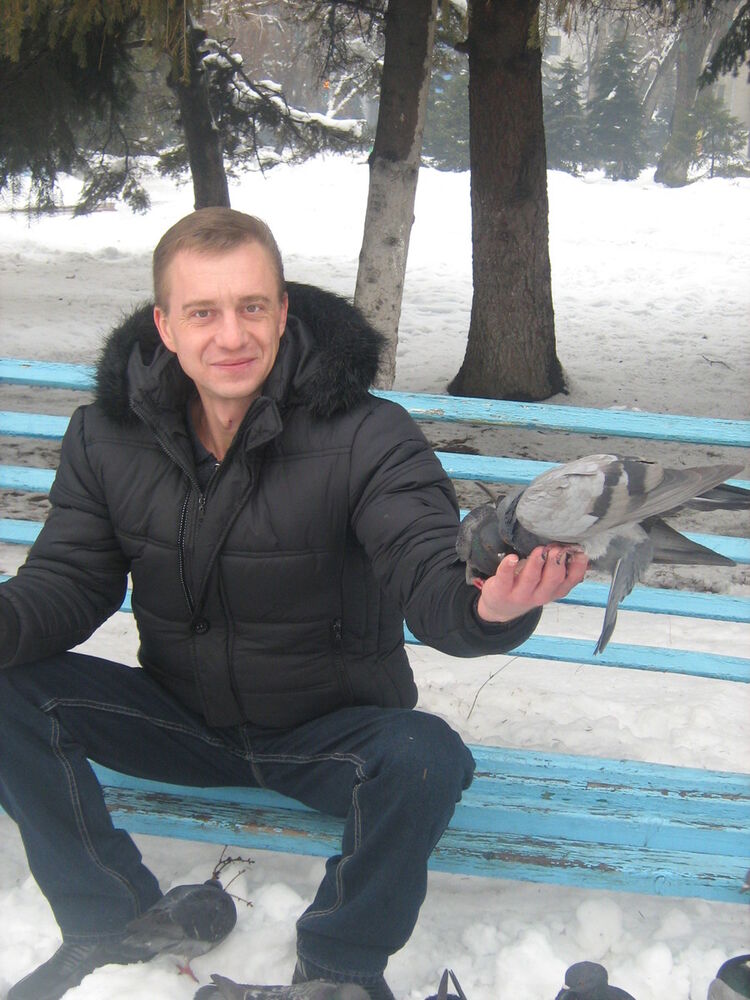  3998399  Dima, 49 ,    