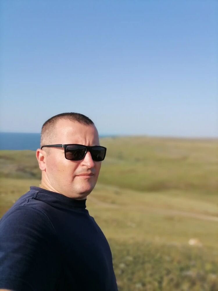  54605129  Mikhail, 36 ,    