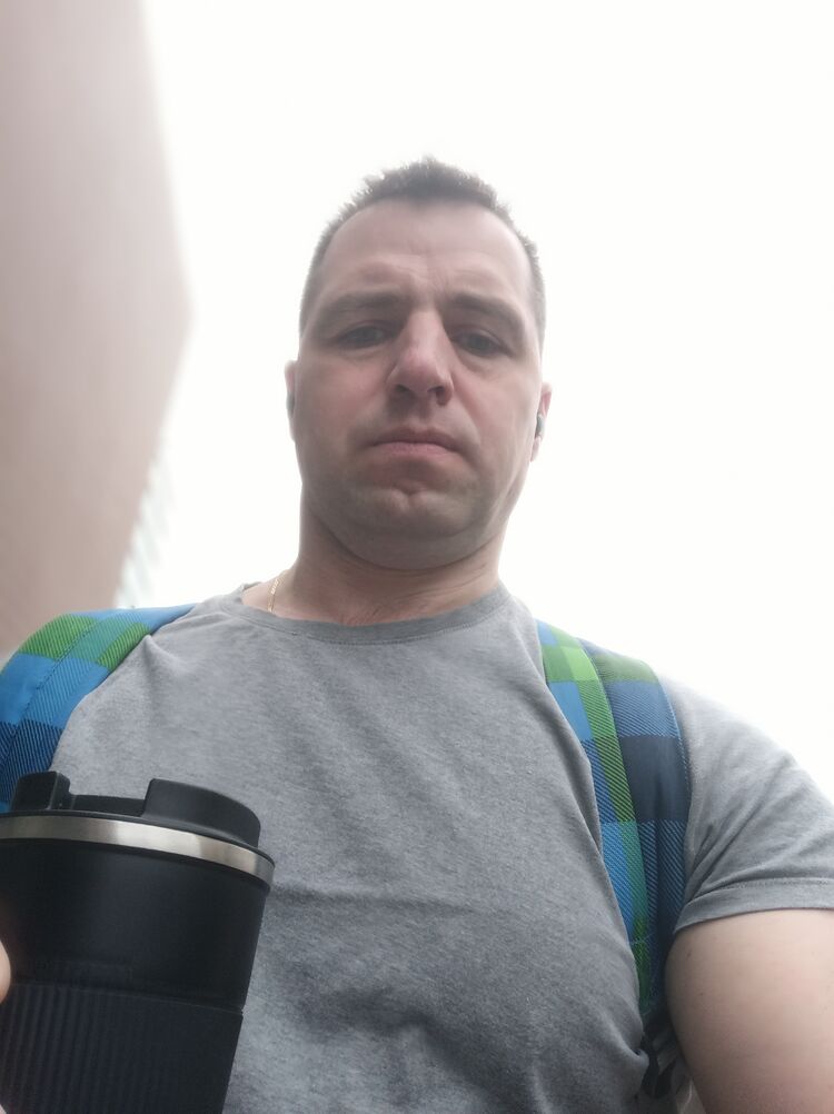  ,   Dima, 44 ,   ,   , c , 