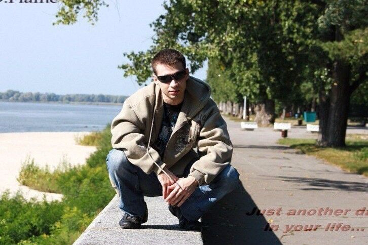  10429509  Sergey, 33 ,    