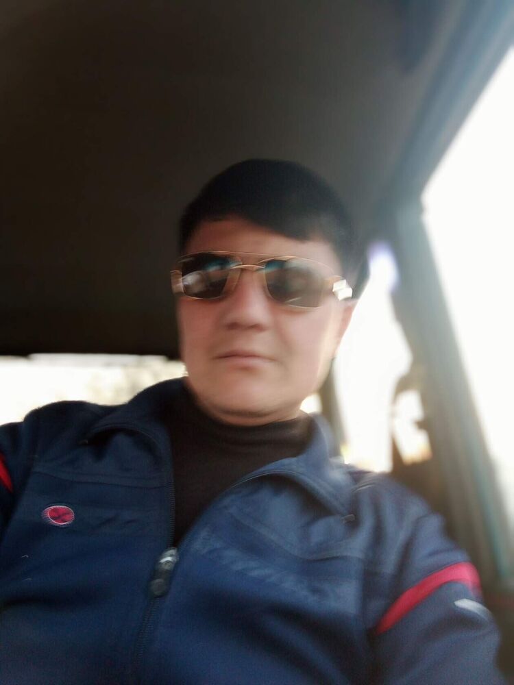  31405649  Ruslan, 33 ,    