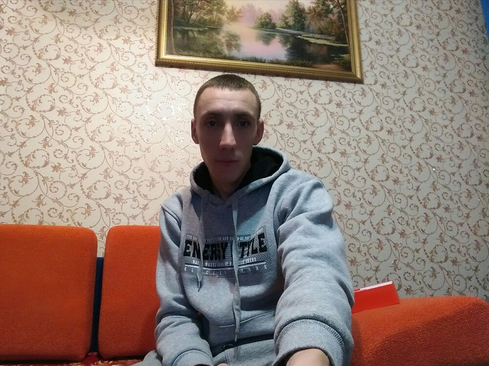  8703829  , 39 ,    