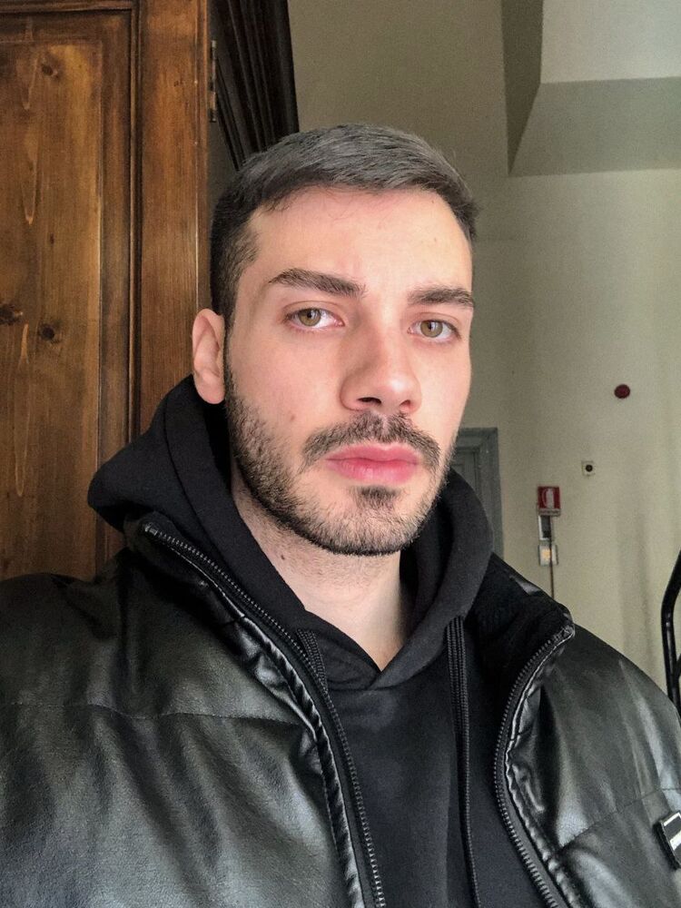  32289999  Jan Svoboda, 29 ,    
