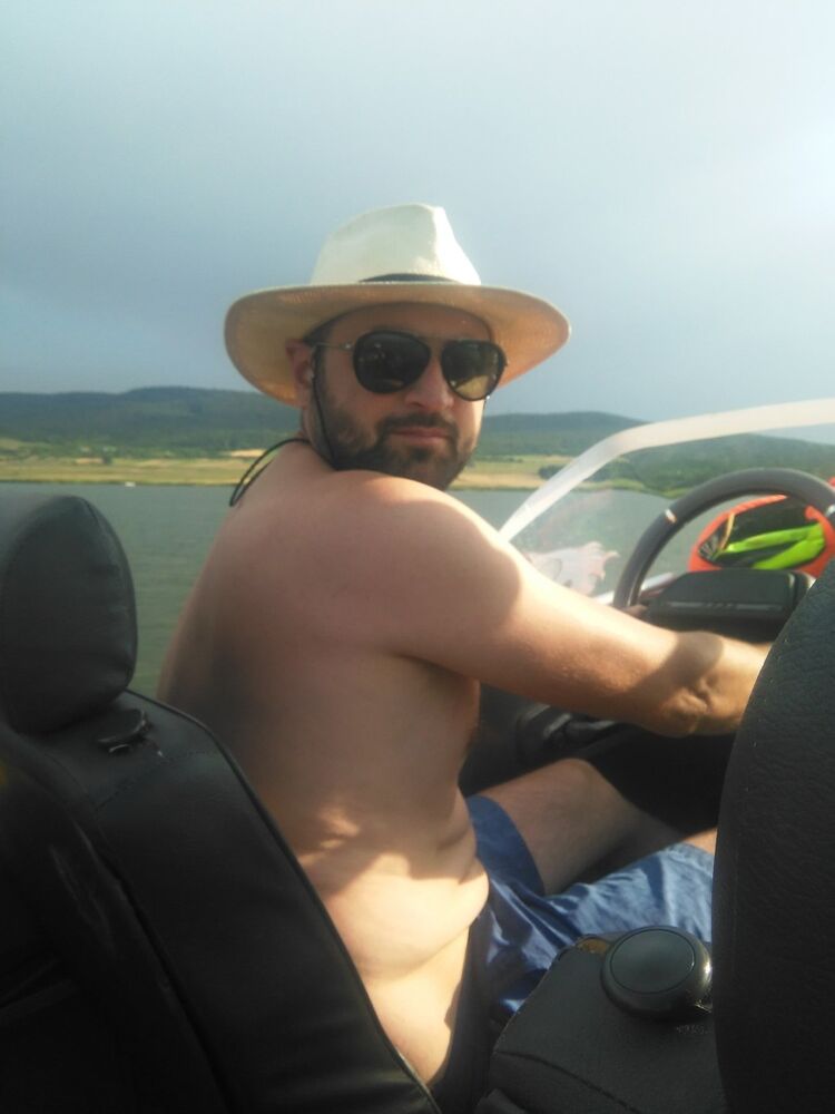  8737009  Tolik, 39 ,    