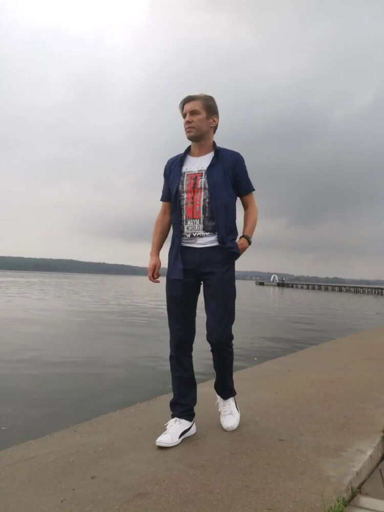  ,   Artem, 39 ,   ,   , 