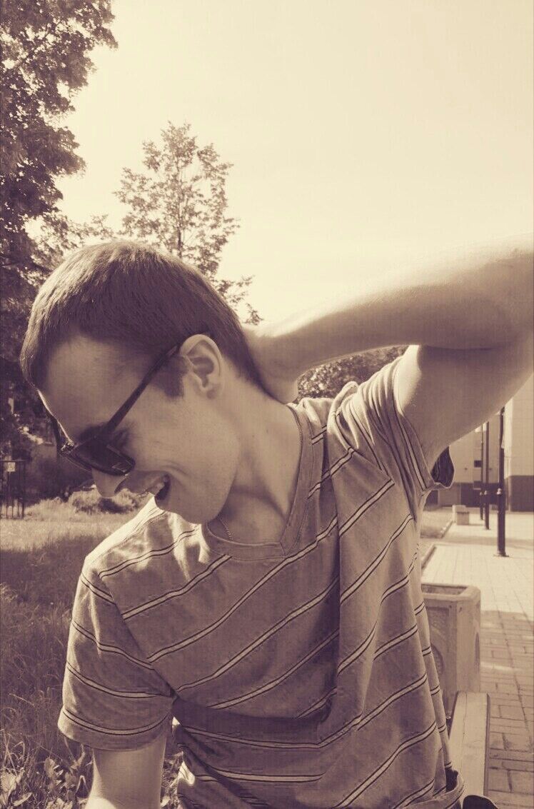  -,   , 32 ,  