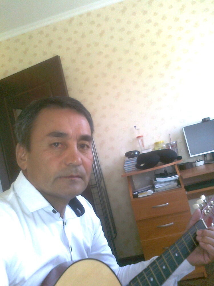 8095899  , 60 ,    