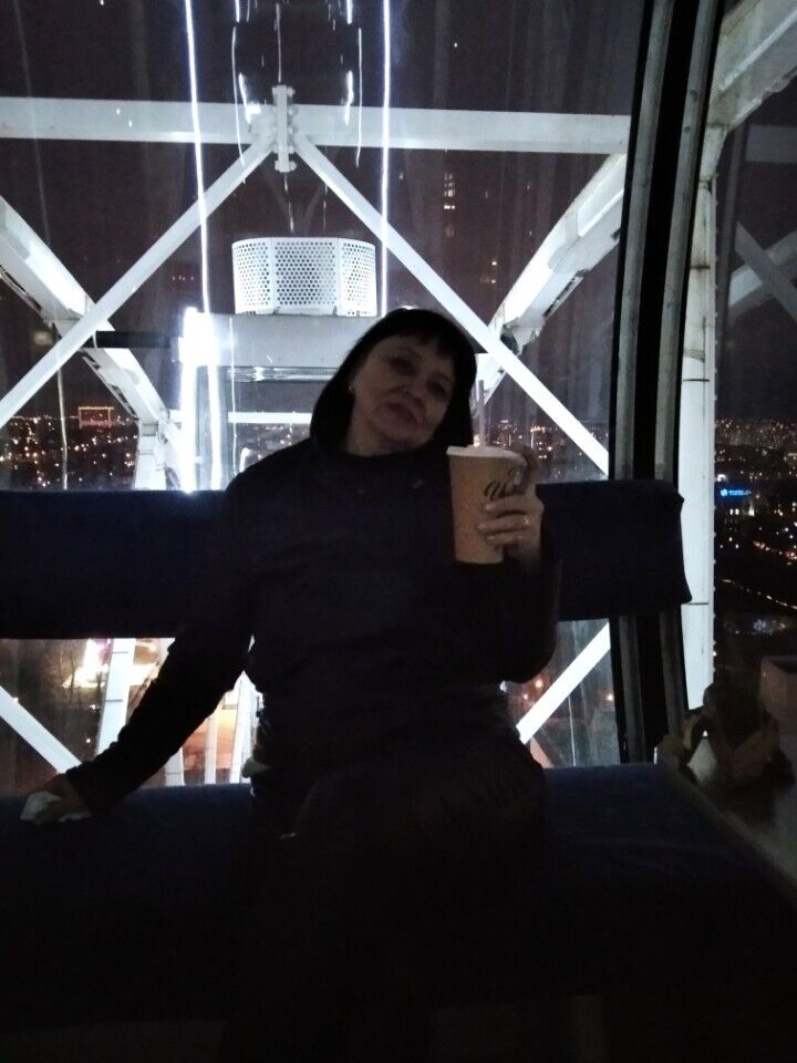  --,   , 52 ,   c 