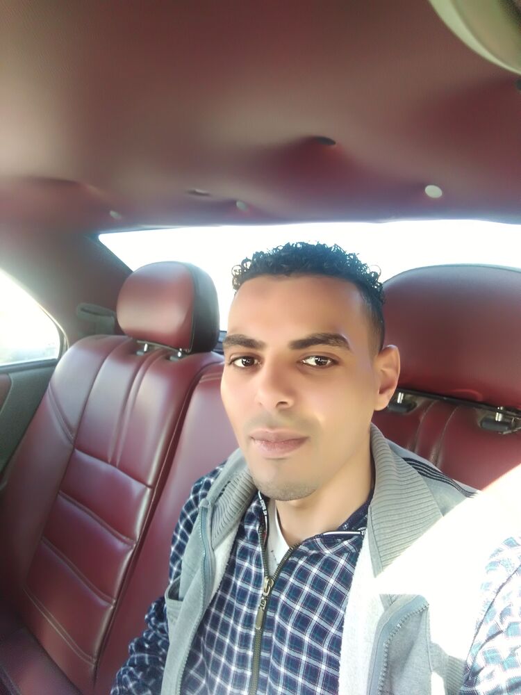 23128979  Amr, 37 ,    Al Ghardaqah