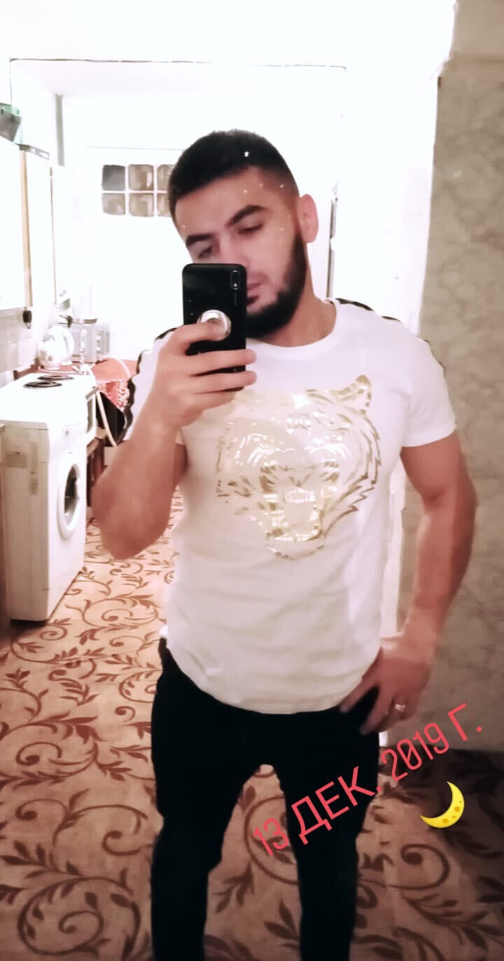  ,   Ali, 33 ,   ,   