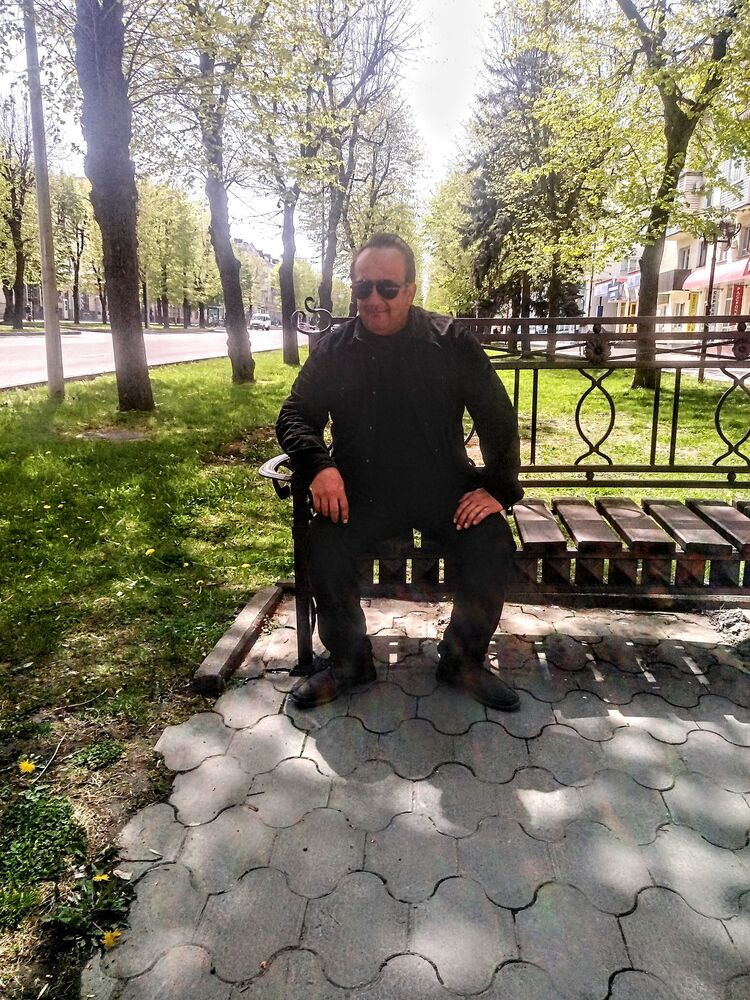  26687849  Gokhan, 53 ,    