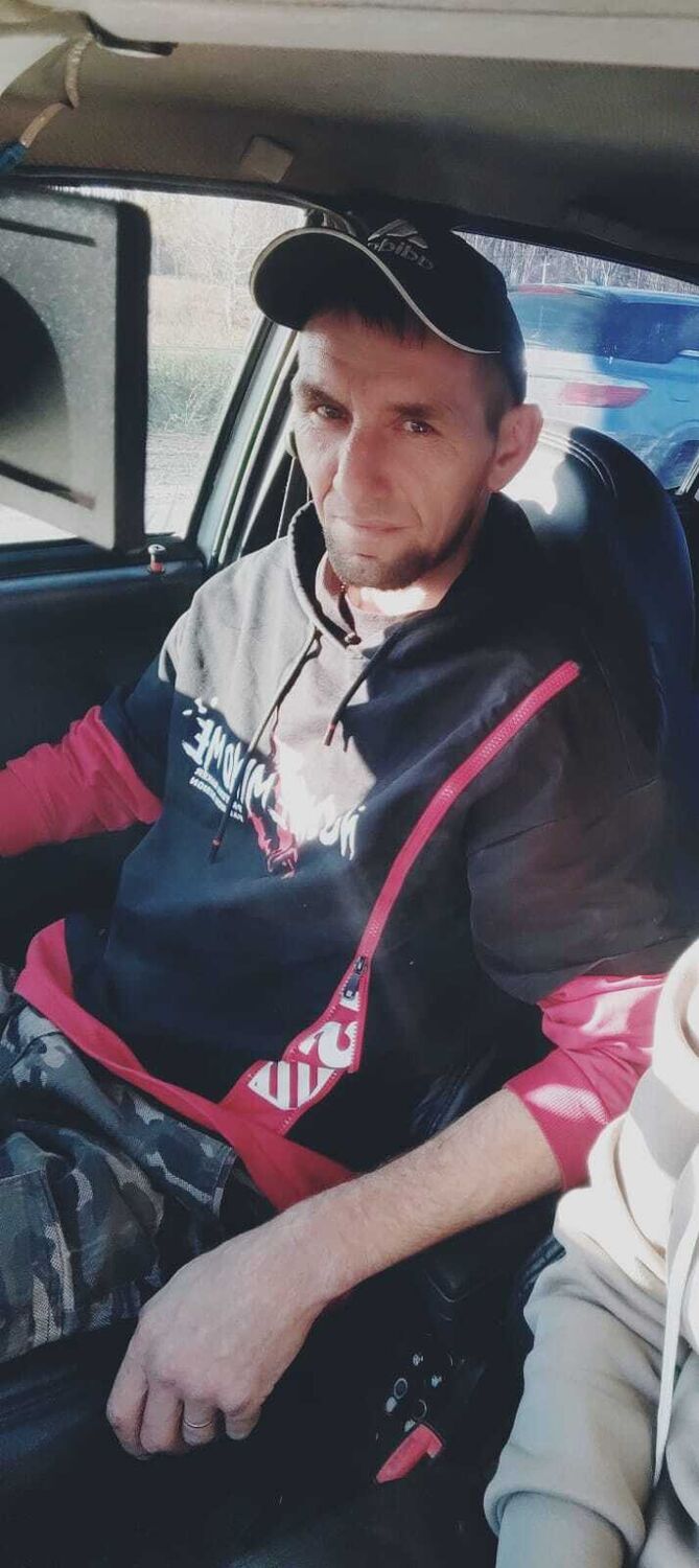  42183399  Vlad, 39 ,    
