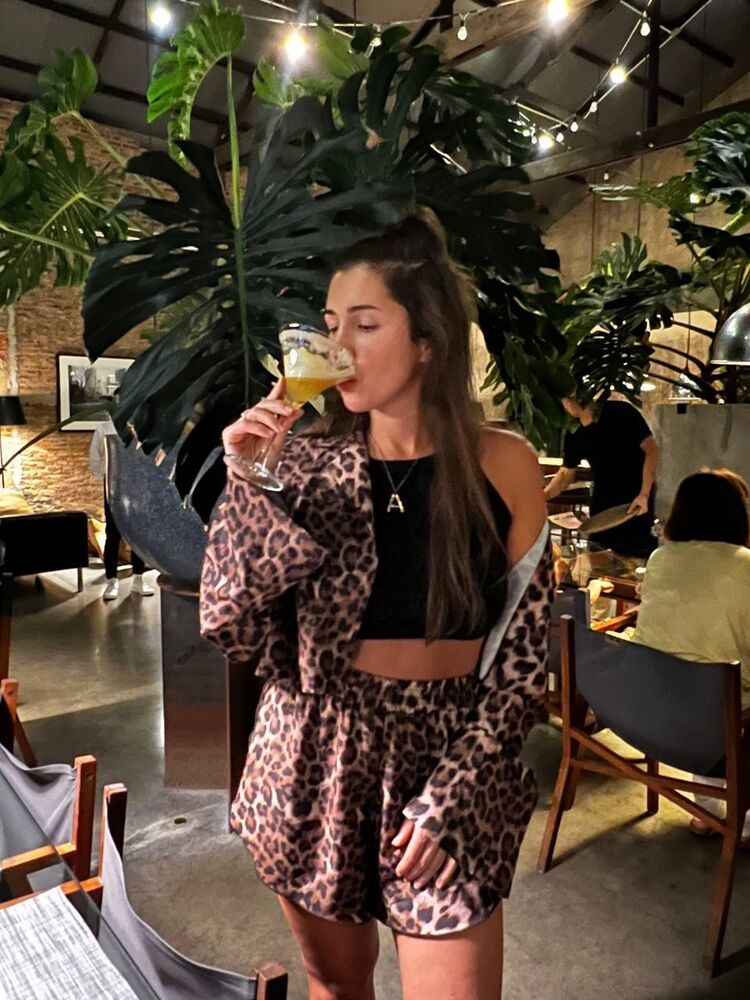  53323819  , 28 ,    -