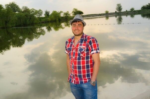  6228739  Lekka, 41 ,    