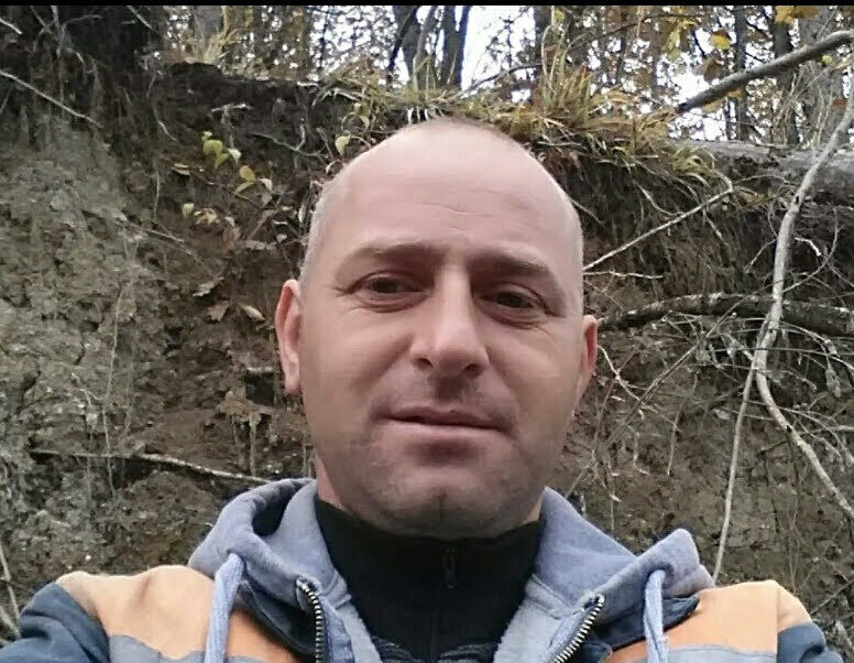  47433169  , 40 ,    