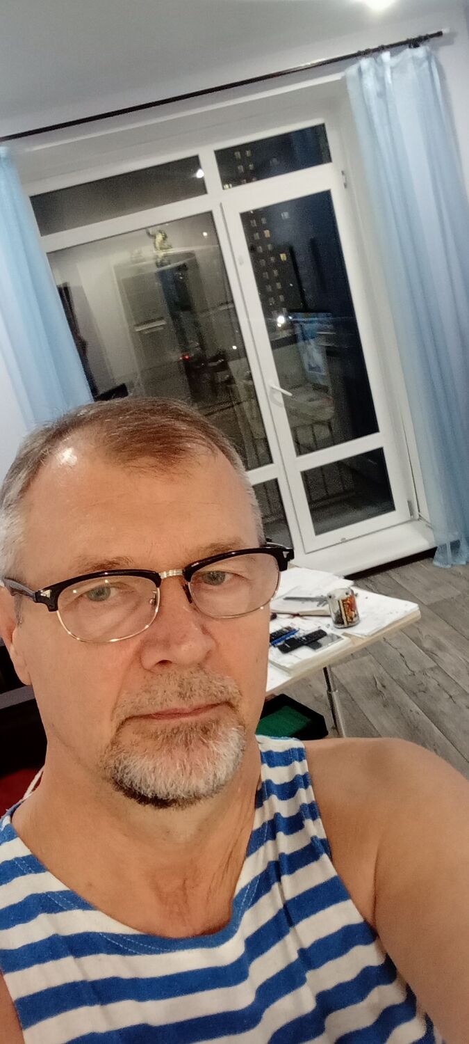  39182629  Andrey, 64 ,    