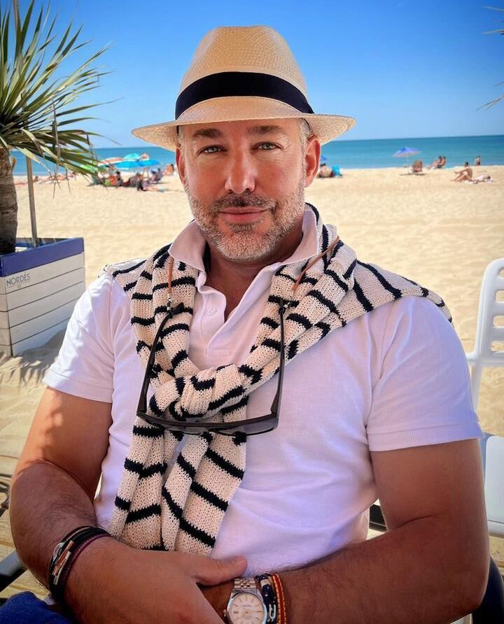  Acala del Rio,   Alex, 63 ,   ,   