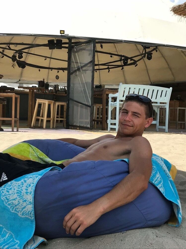  18773939  Nikolay, 35 ,    