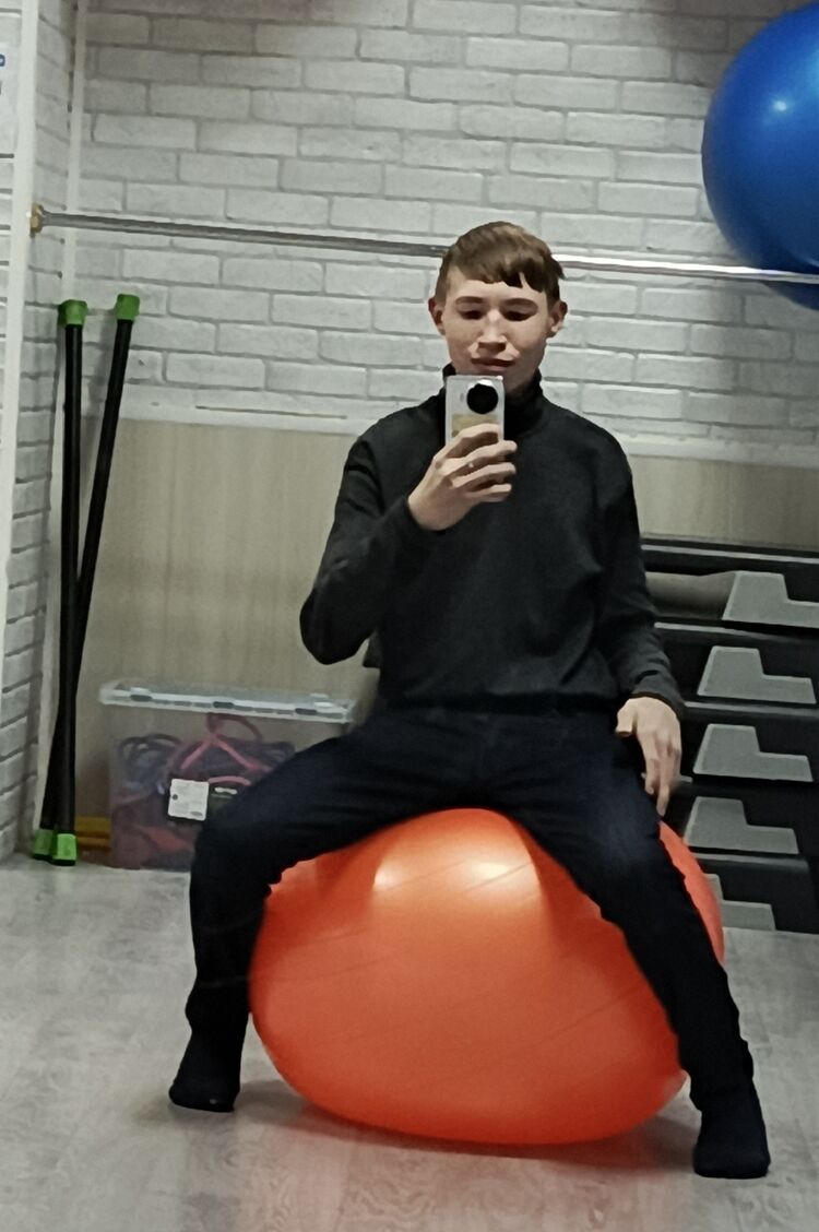  48258009  , 18 ,    