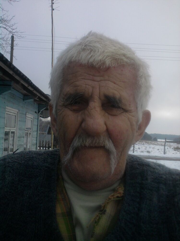  15023139  Roman, 68 ,    