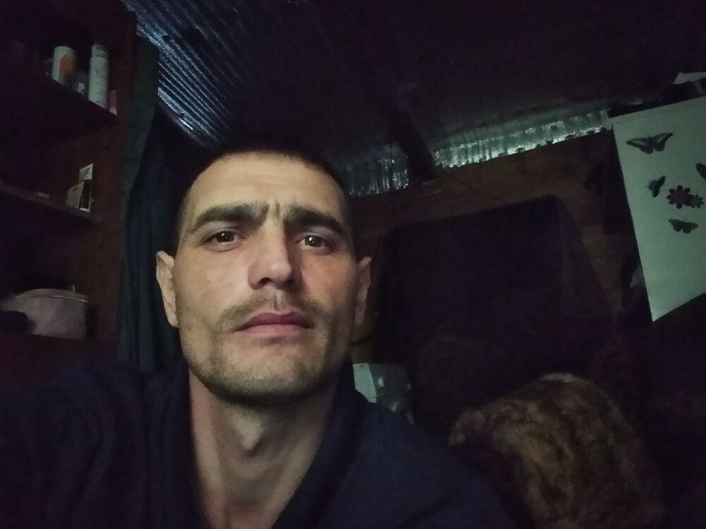  32842249  , 37 ,    -