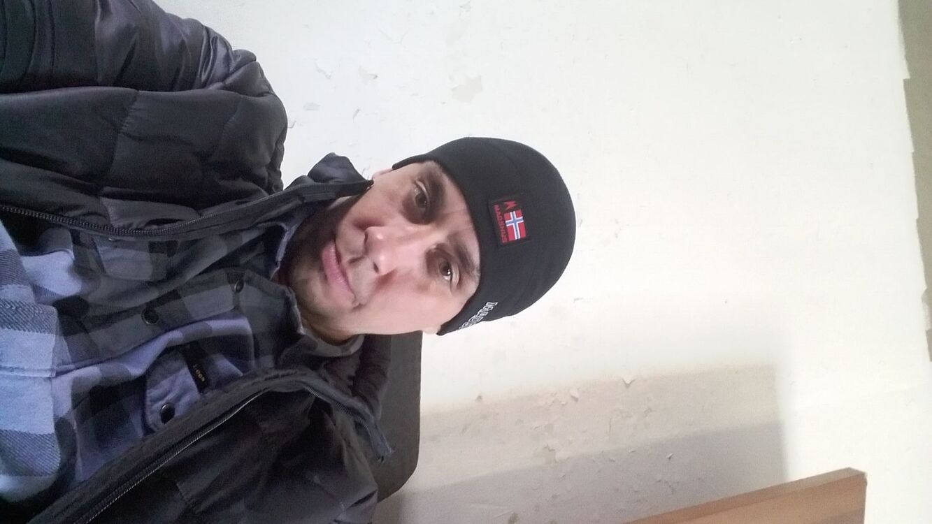  25799299  , 37 ,    