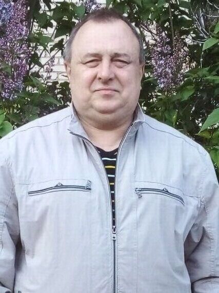  26620229  Viktor, 64 ,    