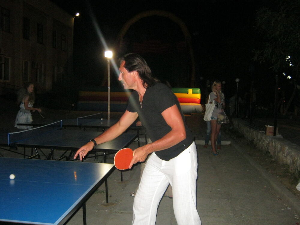  ,   Viktor, 59 ,     , c 