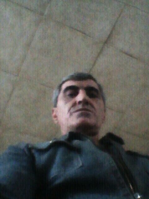 25193619  Rafael, 61 ,    