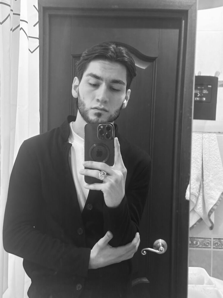  52917229  Ibragim, 21 ,    