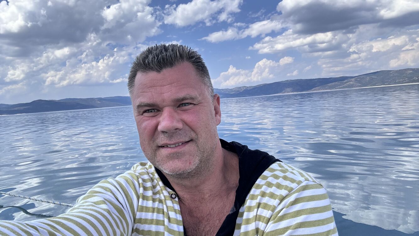  ,   PoZitiFF, 42 ,   ,   , c 