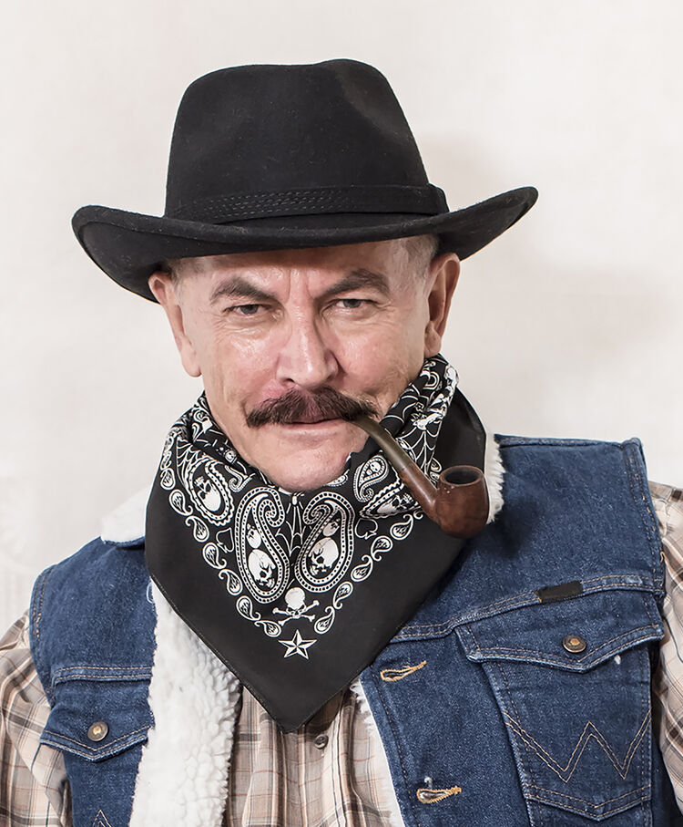  --,   Aleks, 56 ,   ,   