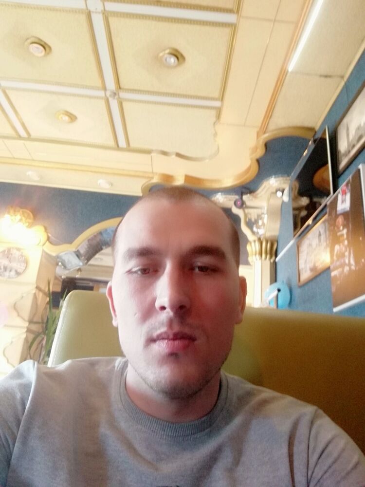  19183159  Andrey, 32 ,    