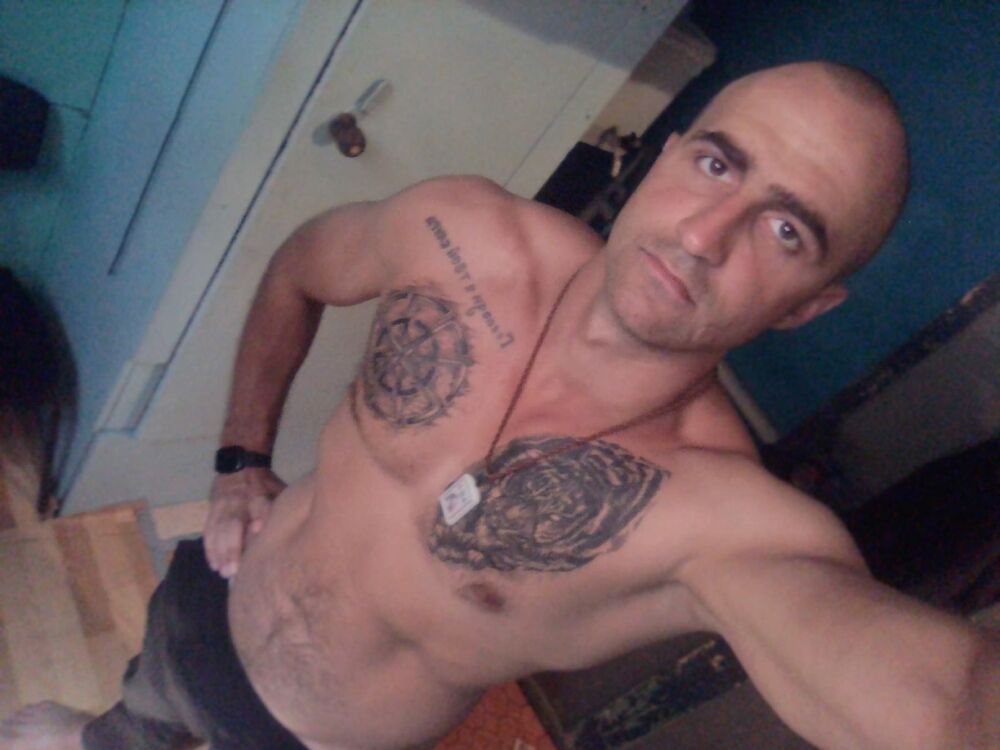  ,   Diman, 32 ,   ,   , c , 