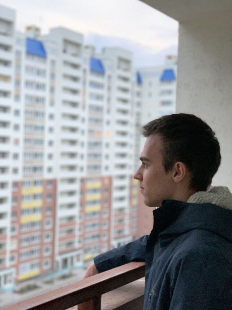  22406319  , 30 ,    