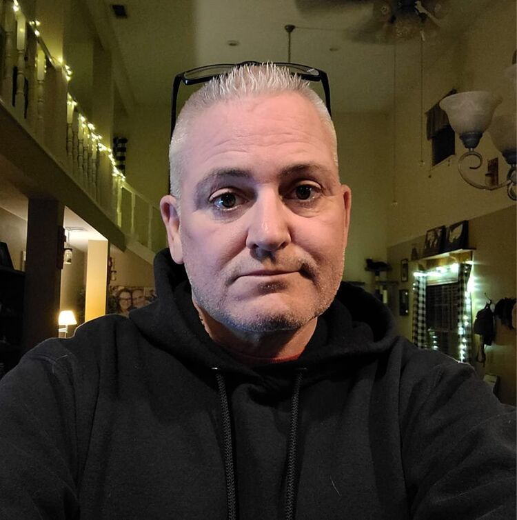  34257219  David, 55 ,    Mado