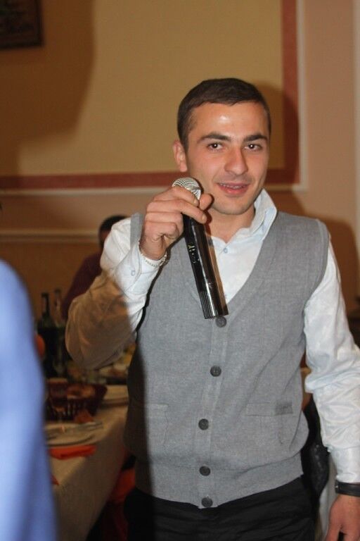  ,   Albert, 33 ,   ,   , c 