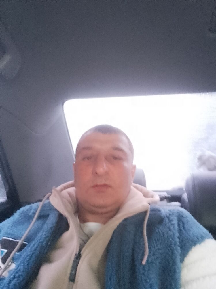  44868099  , 49 ,    