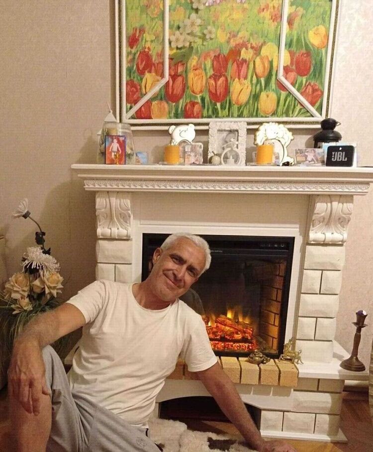 ,   Alex, 53 ,     