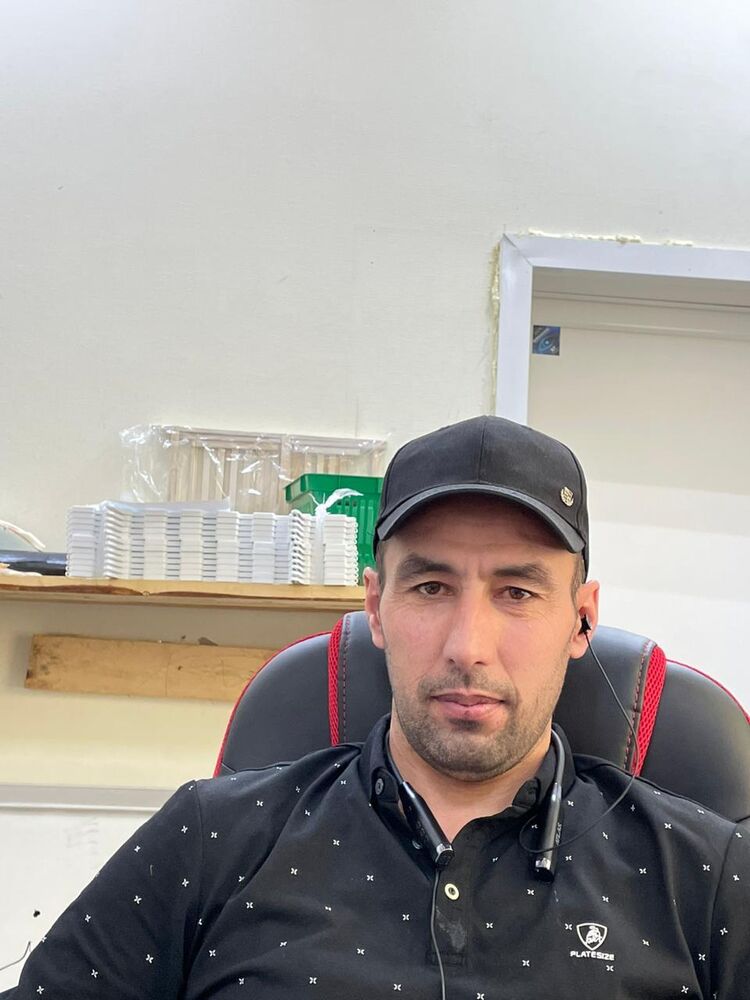  52807719  Naimjon, 35 ,    
