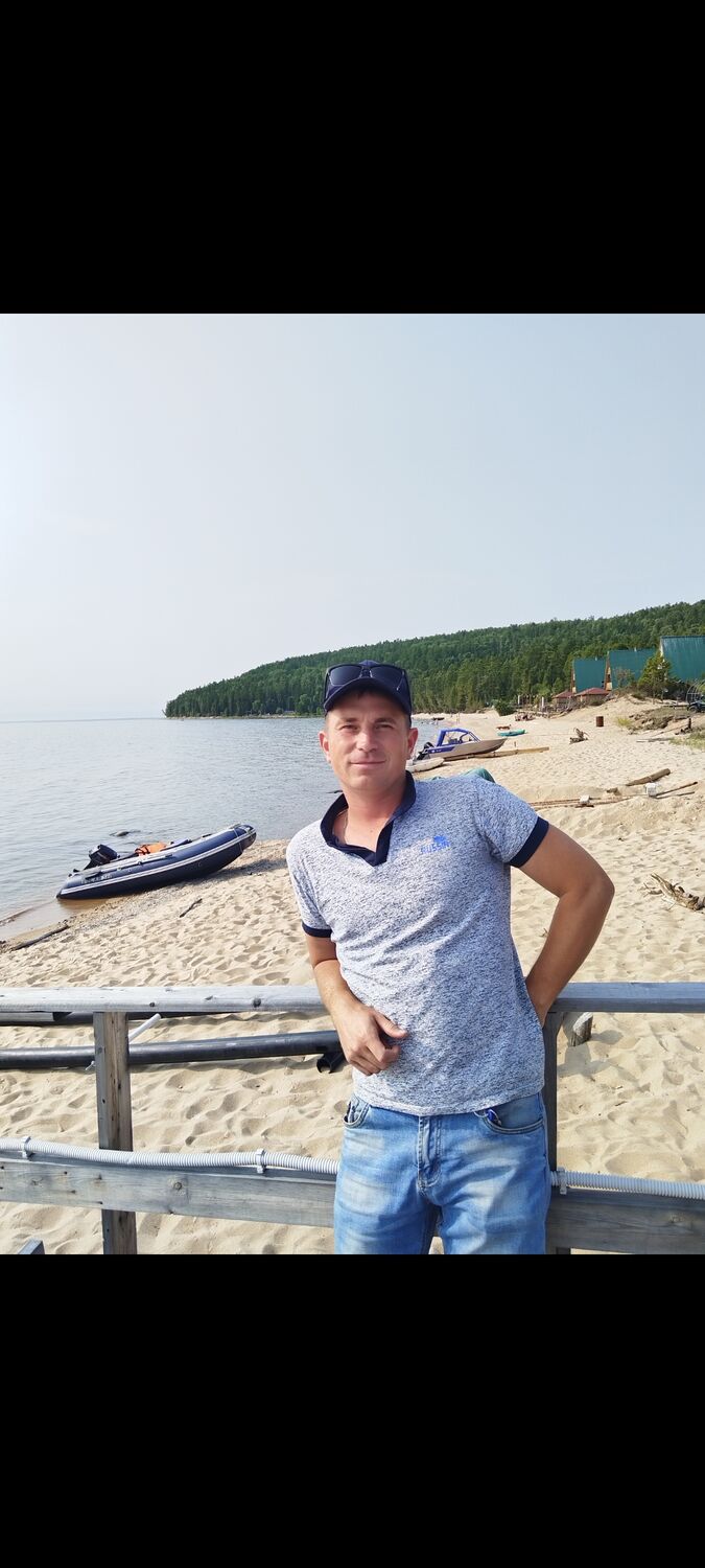  45517919  Denis, 31 ,    