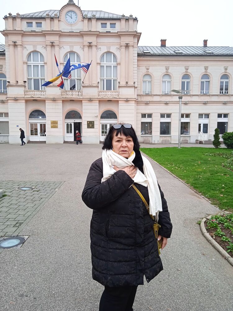  33298179  Natali, 70 ,    -