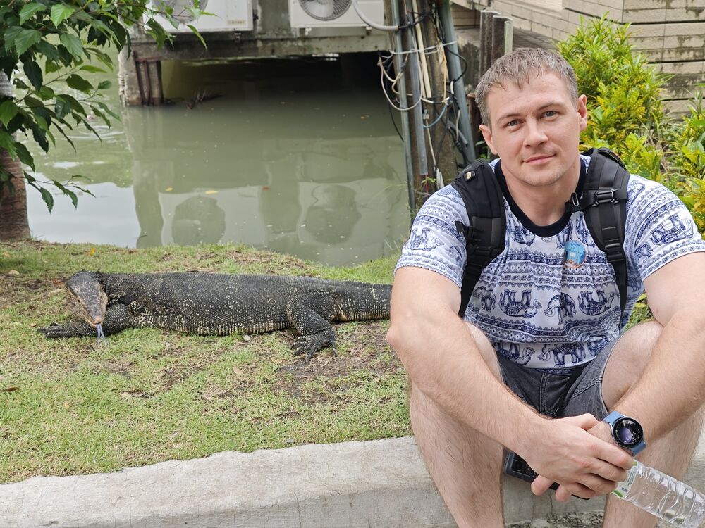  54728369  Petr, 37 ,    