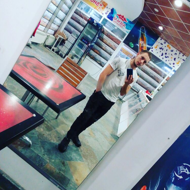  15167449  Rudolf, 26 ,    