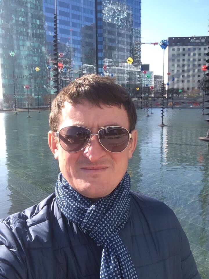 ���������� Neuilly-sur-Seine, ���� ������� Mikhail, 48 ���, ������������ ��� ����� � ���������, c�������� ���������