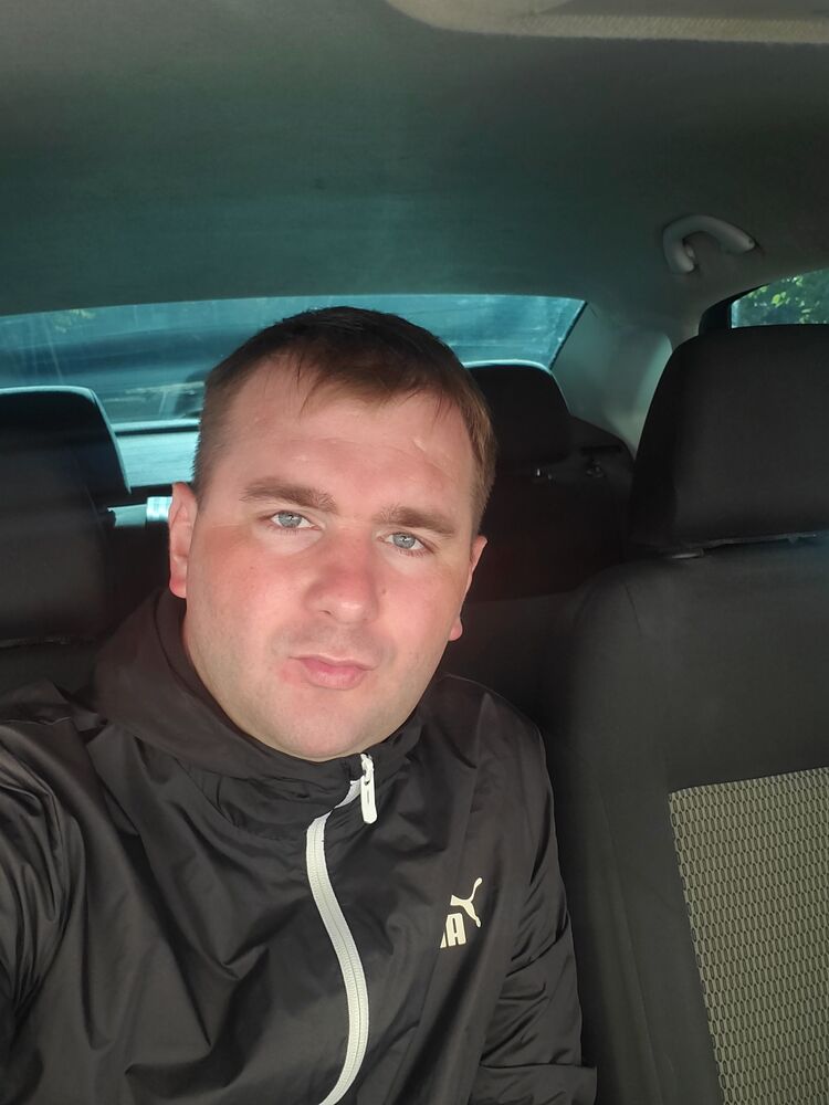  53971069  Alexander, 35 ,    